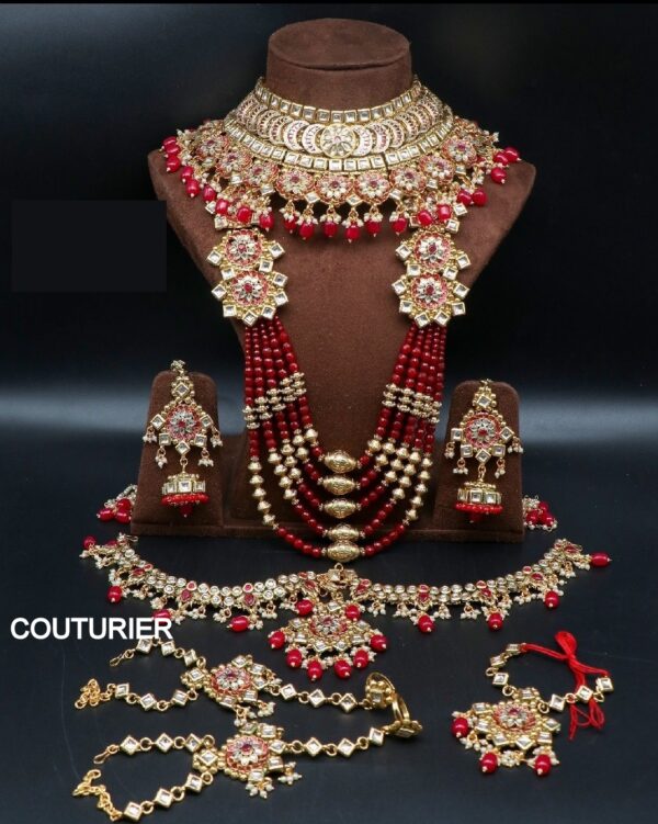 jewellery-set-for-bridal-wear