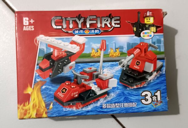 ROBOLOX Toy City on Fire (3 in 1)